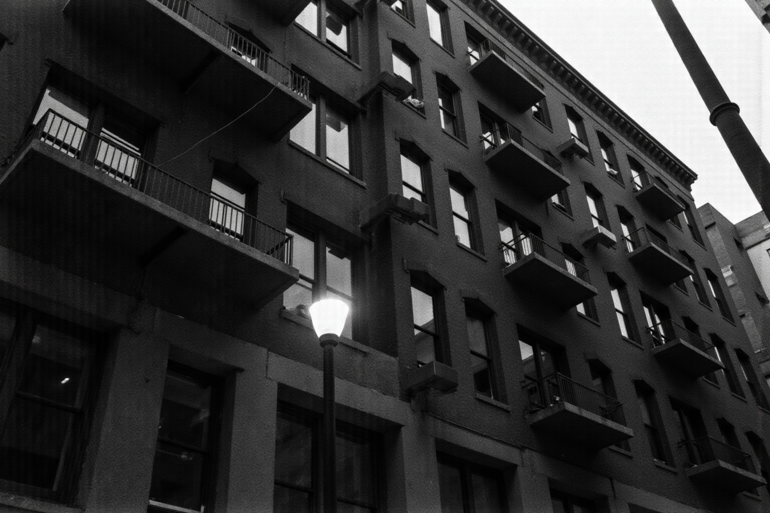 Bâtiment moderne de Laval, architecture contemporaine